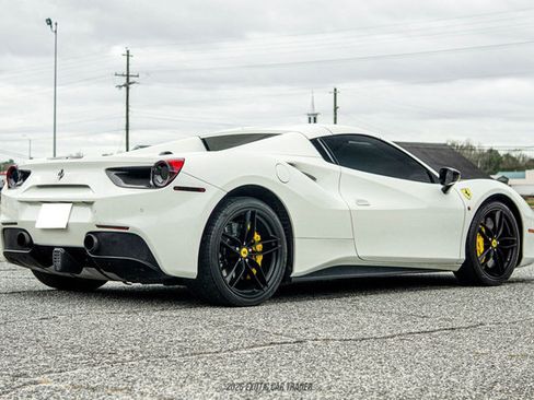 Used 2017 Ferrari 488 Spider RWD image 19