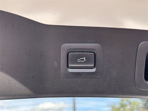 Used 2022 MAZDA CX-5 AWD 2.5 S w/ Premium Package image 17
