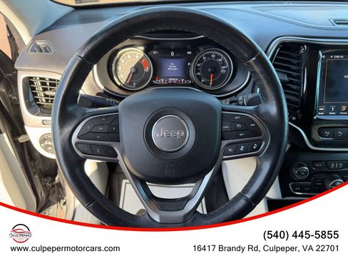 Used 2019 Jeep Cherokee Limited w/ Technology Group image 20