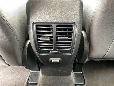 Used 2018 Ford Escape SE image 20