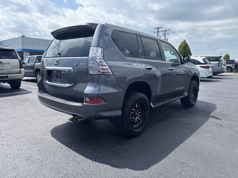Used 2022 Lexus GX 460 w/ Accessory Package AWD/4WD image 12