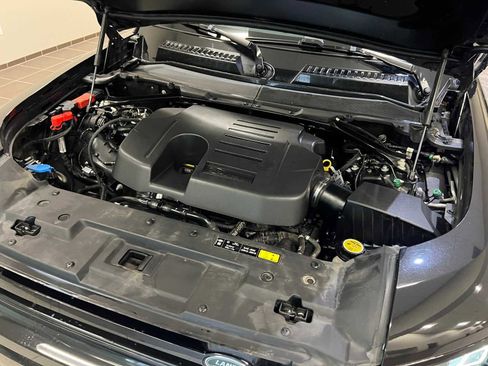 Used 2023 Land Rover Defender 110 X image 9