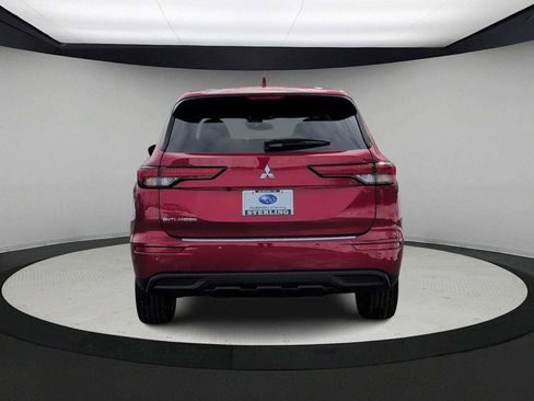 Used 2022 Mitsubishi Outlander ES image 7