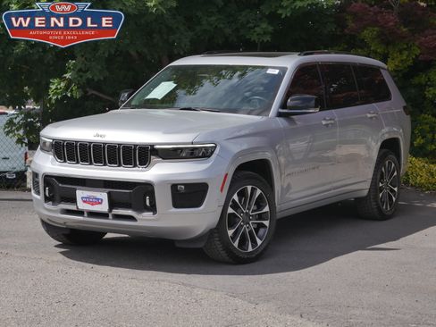 Used 2021 Jeep Grand Cherokee L Overland w/ Luxury Tech Group IV AWD/4WD image 1