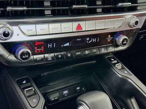 Used 2023 Kia Telluride SX Prestige image 16