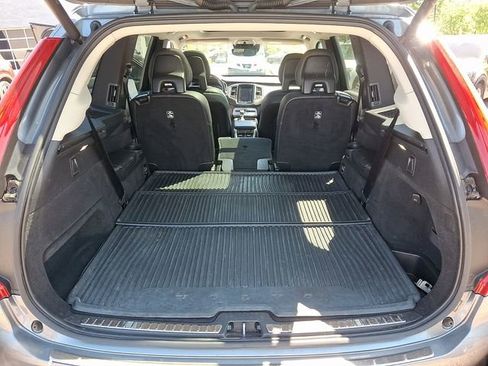 Used 2018 Volvo XC90 T6 Momentum w/ Convenience Package AWD/4WD image 28