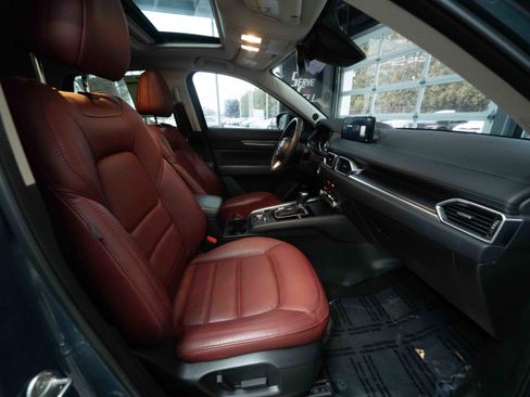 Used 2021 MAZDA CX-5 Carbon Edition image 27