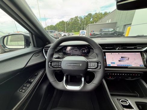 New 2026 Jeep Cherokee Overland AWD/4WD image 15