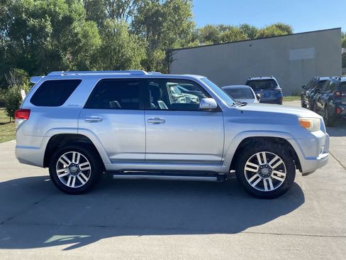 Used 2011 Toyota 4Runner Limited image 7