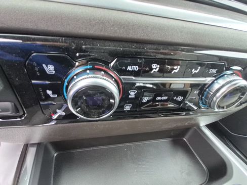 New 2026 GMC Sierra 1500 SLT w/ SLT Premium Package image 28