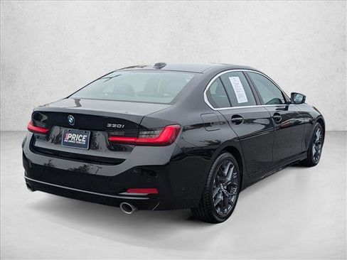 Used 2025 BMW 330i Sedan image 5