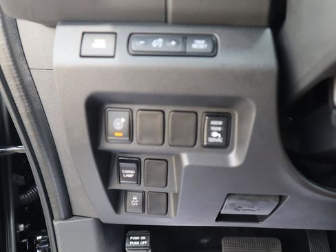 Used 2026 Nissan Frontier SV w/ SV Convenience Package RWD image 33