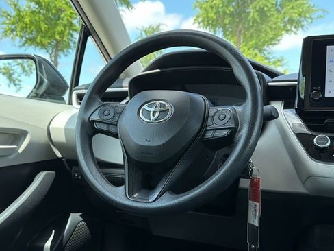 Certified 2025 Toyota Corolla LE image 37