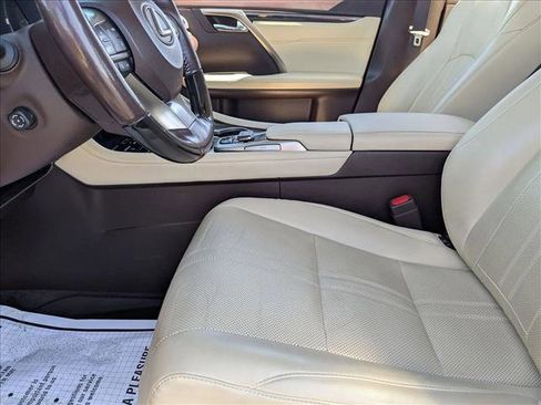 Used 2018 Lexus RX 450hL Luxury image 15