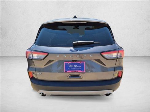 Used 2022 Ford Escape SE w/ Convenience Package FWD image 6