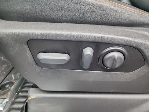 Used 2021 GMC Sierra 1500 AT4 image 12