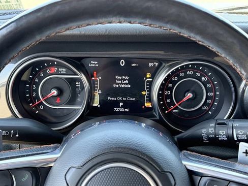 Used 2022 Jeep Wrangler Unlimited Rubicon AWD/4WD image 25