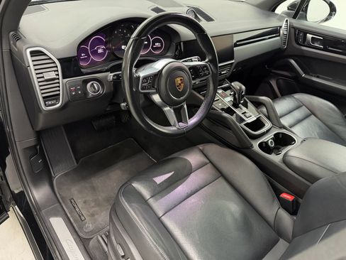 Used 2022 Porsche Cayenne AWD/4WD image 60