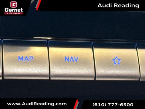 Used 2022 Genesis GV70 2.5T w/ Advanced Package image 32