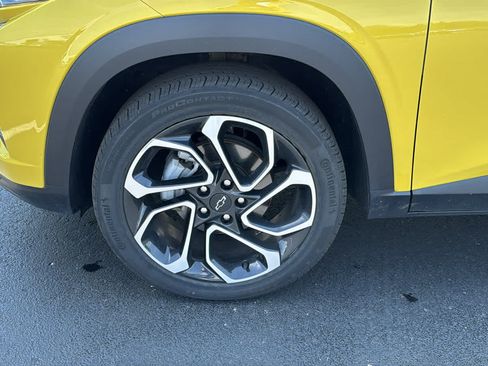 Certified 2024 Chevrolet Trax RS w/ Driver Confidence Package FWD image 30