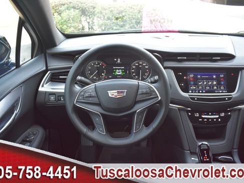 Used 2025 Cadillac XT5 Luxury w/ LPO, Floor Liner Package FWD image 30