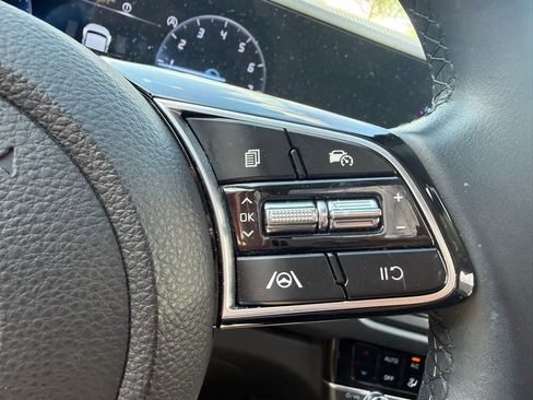 Certified 2024 Kia Seltos EX image 21