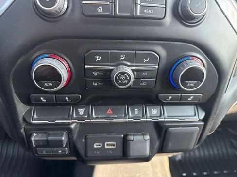 Used 2022 Chevrolet Silverado 3500 LT w/ Convenience Package AWD/4WD image 12