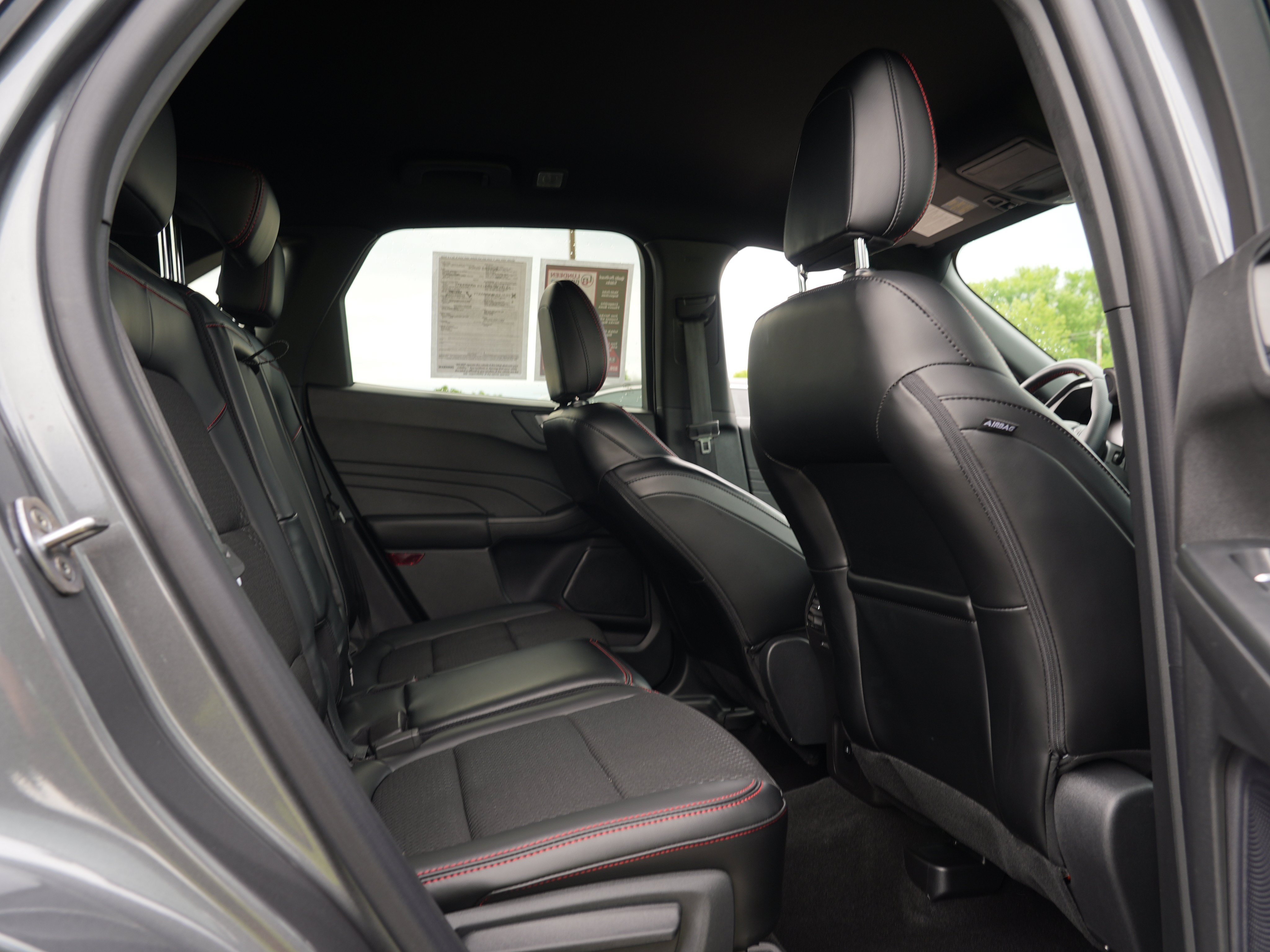Used 2024 Ford Escape ST-Line w/ Tech Pack #1 AWD/4WD image 30
