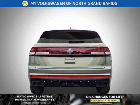 New 2026 Volkswagen Atlas Cross Sport SEL R-Line image 19