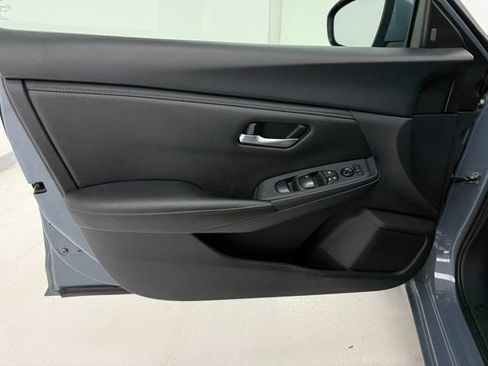 Used 2024 Nissan Sentra SV FWD image 29