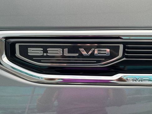 New 2026 GMC Sierra 1500 SLE image 12