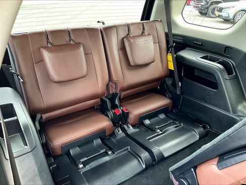 Used 2022 Toyota 4Runner Limited AWD/4WD image 34