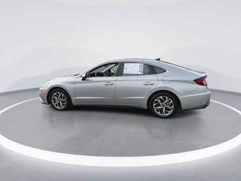 Used 2023 Hyundai Sonata SEL FWD image 6