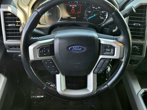 Used 2021 Ford F250 Lariat w/ Lariat Value Package AWD/4WD image 14