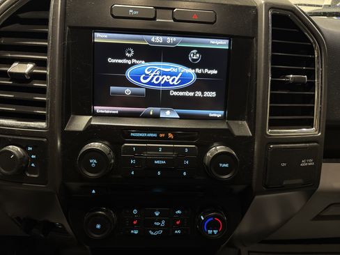 Used 2015 Ford F150 XLT w/ Equipment Group 302A Luxury image 25