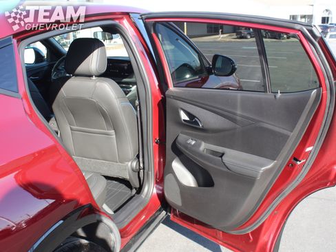 Certified 2025 Buick Envista Sport Touring w/ Convenience I Package image 22