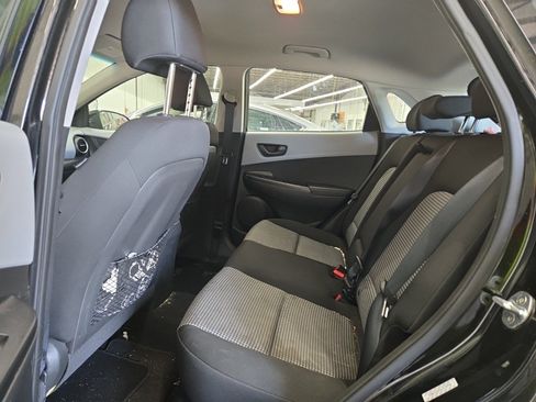 Used 2018 Hyundai Kona SE AWD/4WD image 13