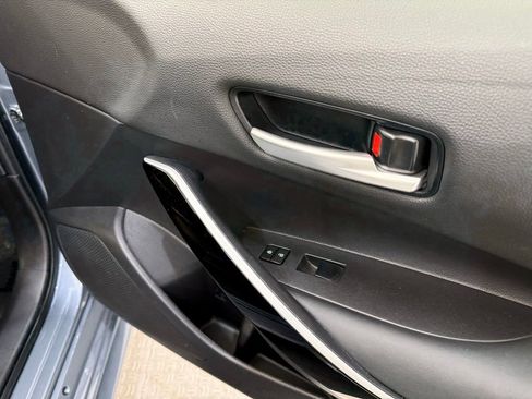 Used 2025 Toyota Corolla XLE image 21