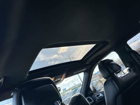 Used 2018 Jeep Grand Cherokee Altitude image 24