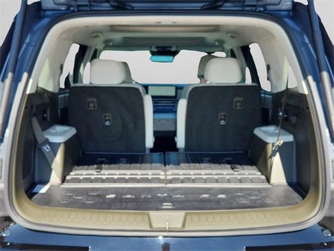 Used 2025 Hyundai Santa Fe Calligraphy image 32