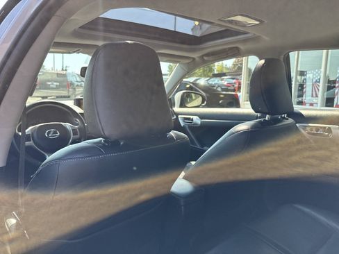Used 2011 Lexus CT 200h Premium w/ Leather Pkg FWD image 25