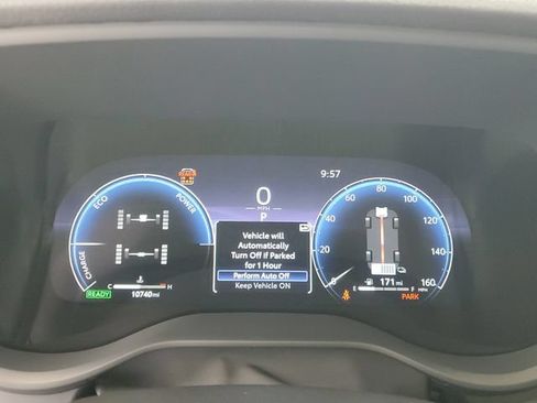 Used 2025 Toyota Sienna Limited AWD/4WD image 26