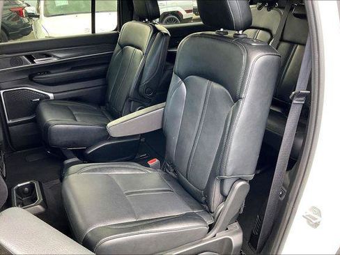 Certified 2024 Jeep Wagoneer Series III AWD/4WD image 25