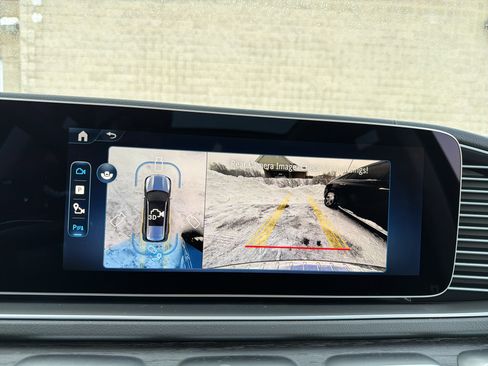 New 2026 Mercedes-Benz GLS 450 4MATIC image 24