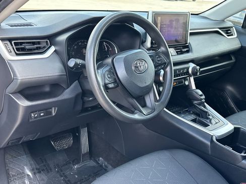 Used 2024 Toyota RAV4 XLE FWD image 19