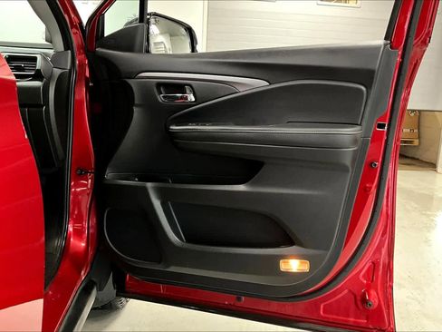 Used 2023 Honda Ridgeline RTL-E image 25