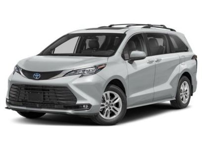 New 2025 Toyota Sienna XLE Woodland Edition