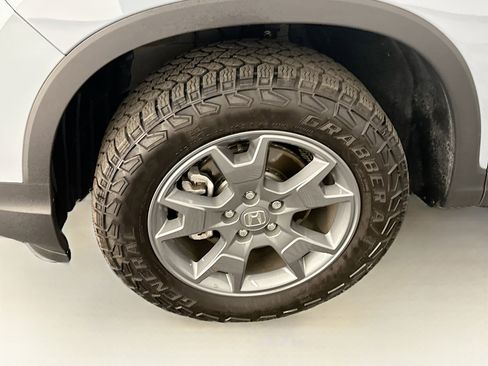 Used 2024 Honda Passport TrailSport image 11