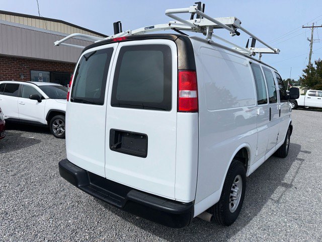 Used 2024 GMC Savana 2500 w/ Driver Convenience Package RWD image 9
