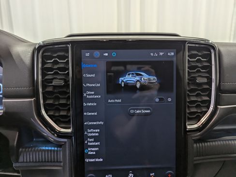 Used 2024 Ford Ranger Lariat w/ Trailer Tow Package image 20